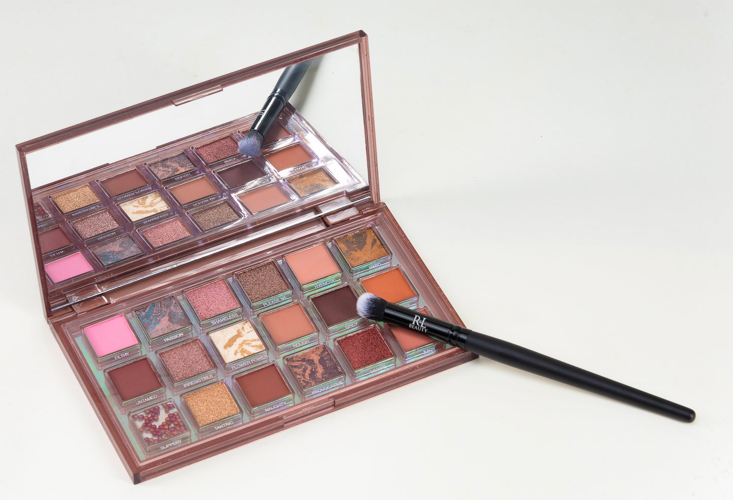 Palette nude ( fard à paupières)